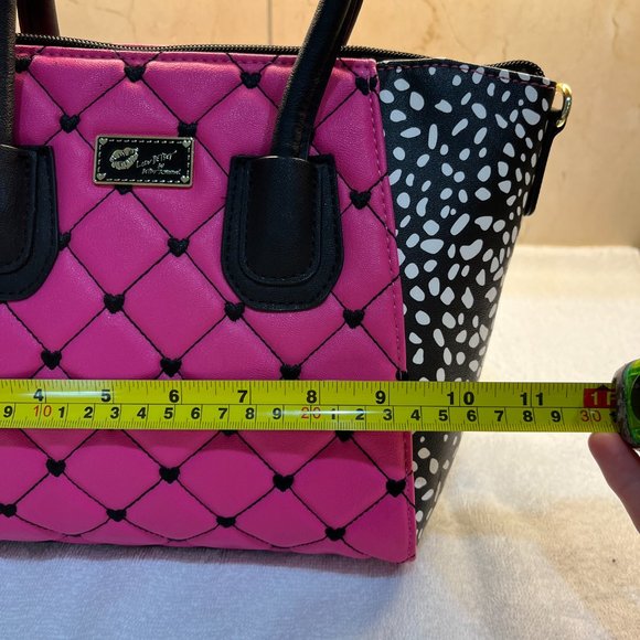 NWOT Betsey Johnson LUV heart pink tote bag purse quilt stitch - Picture 11 of 12
